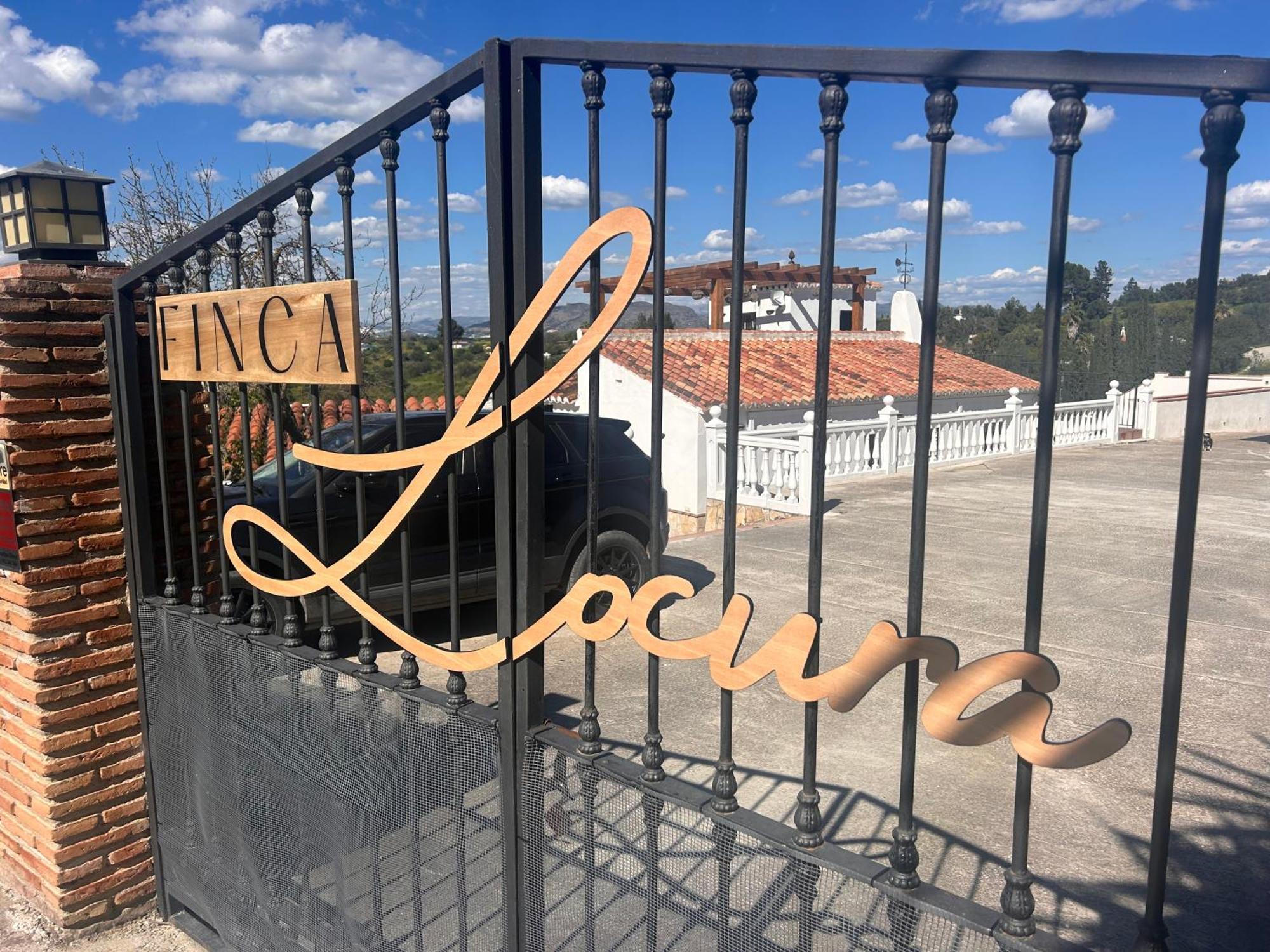 Finca Locura Coin Luaran gambar